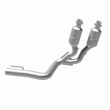 Load image into Gallery viewer, MagnaFlow Conv DF 99-04 Jeep Grand Cherokee 4.0L Front